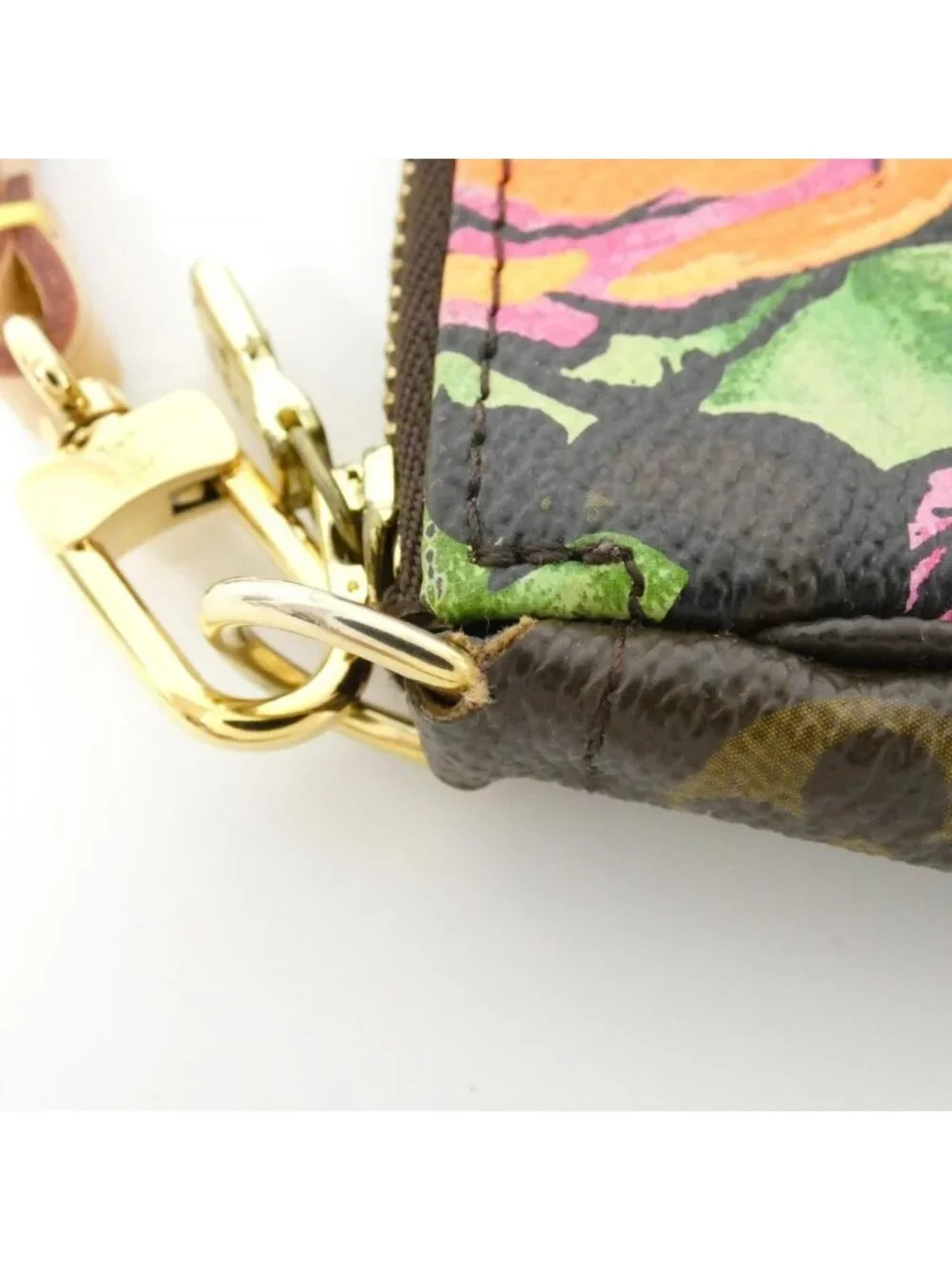 Louis Vuitton Monogram Rose Pochette Accessory - Picture 5 of 8